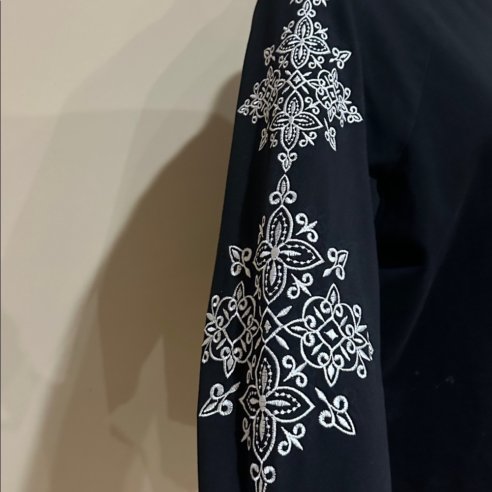 Ruby Rd. Black Boxy Tee With White Embroidered Sl… - image 2